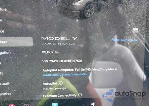 2024 Tesla Model Y Long Range Dual Motor All-Wheel Drive/Rwd z USA, uszkodzony, nr VIN 7SAYGDED2RF127531